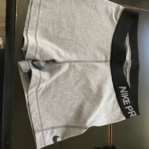 Gray Nike pro spandex